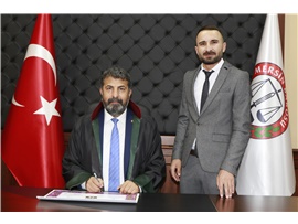 ADALETE FENER YAKMAK İÇİN CÜBBE GİYDİLER