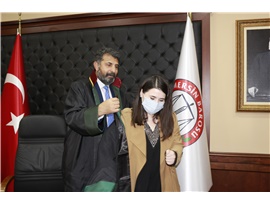 ADALETE FENER YAKMAK İÇİN CÜBBE GİYDİLER
