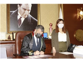 ADALET MÜCADELESİ İÇİN AVUKAT OLDULAR