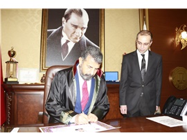 ADALET MÜCADELESİ İÇİN CÜBBE GİYDİLER