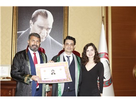 ADALET MÜCADELESİ İÇİN CÜBBE GİYDİLER