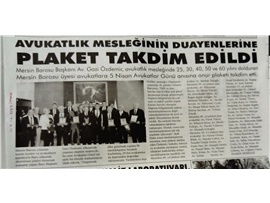 Duayen avukatlara plaket takdim edildi