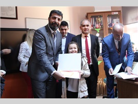 YEŞİLBOĞAZ:   “ÇOCUKLARINIZA KARNE NOTU NEDENİYLE ŞİDDET UYGULAMAYIN”