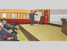 Baro Başkanımız Av.Ali ER, Baromuzun düzenlemiş olduğu Seminere katıldı.