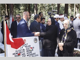 MERSİN BAROSU ÇANAKKALE ŞEHİTLERİNİ ANDI