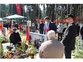 BAŞKANIMIZ AV. BİLGİN YEŞİLBOĞAZ, ÇANAKKALE ŞEHİTLERİNİ ANDI