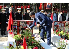 BAŞKANIMIZ AV. BİLGİN YEŞİLBOĞAZ, ÇANAKKALE ŞEHİTLERİNİ ANDI