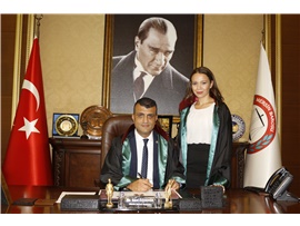 CÜBBE GİYİP AVUKAT OLDULAR