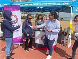 KADININ HUKUKİ HAKLARINI ANLATAN BROŞÜR DAĞITILDI