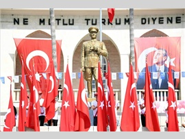 BARO BAŞKANIMIZ AV. ALİ ER 19 MAYIS KUTLAMALARINA KATILDI
