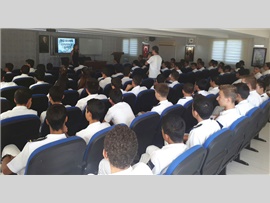 LİSE ÖĞRENCİLERİ  “SUÇ SAYILAN DAVRANIŞLAR” KONUSUNDA EĞİTİLİYOR