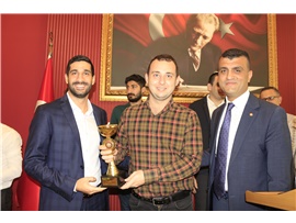 MERSİN BAROSU GELENEKSEL TAVLA, MASA TENİSİ VE SATRANÇ TURNUVASI KUPA TÖRENİ YAPILDI