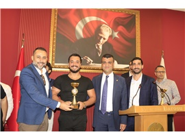 MERSİN BAROSU GELENEKSEL TAVLA, MASA TENİSİ VE SATRANÇ TURNUVASI KUPA TÖRENİ YAPILDI