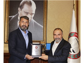 25 VE 30 YILLIK ADALET EMEKÇİLERİNE TEŞEKKÜR PLAKETİ VERİLDİ