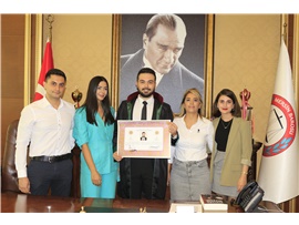 CÜBBE GİYİP AVUKATLIK MESLEĞİNE İLK ADIMI ATTILAR