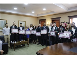 33 STAJYER AVUKTIMIZ CÜBBE GİYDİ