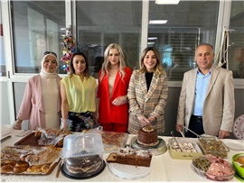 HAYVAN HAKLARI KOMİSYONUMUZ, ERDEMLİ ADLİYESİ’NDE SOKAK HAYVANLARI YARARINA KERMES DÜZENLEDİ