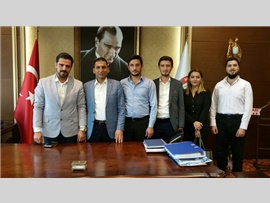 AK PARTİ GENÇLİK KOLLARI, BAŞKANIMIZI MAKAMINDA ZİYARET ETTİLER.
