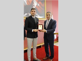 MERSİN BAROSU BASKETBOL VE VOLEYBOL TAKIMLARI BAŞKANIMIZI ZİYARET ETTİ