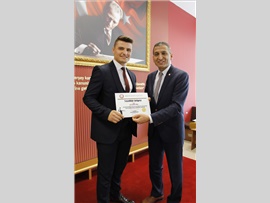 MERSİN BAROSU BASKETBOL VE VOLEYBOL TAKIMLARI BAŞKANIMIZI ZİYARET ETTİ