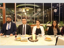 BARO BAŞKANIMIZ AV. BİLGİN YEŞİLBOĞAZ, ANAMUR’DA MESLEKTAŞLARIYLA YEMEKTE BULUŞTU