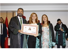 YEŞİLBOĞAZ: “AVUKATLARIN MÜCADELELERİ YASALARLA ENGELLENMEYE ÇALIŞILIYOR”