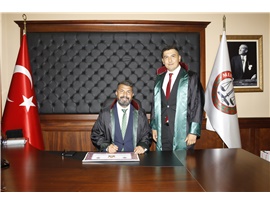 YEŞİLBOĞAZ: “AVUKATLARIN MÜCADELELERİ YASALARLA ENGELLENMEYE ÇALIŞILIYOR”