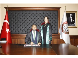 YEŞİLBOĞAZ: “AVUKATLARIN MÜCADELELERİ YASALARLA ENGELLENMEYE ÇALIŞILIYOR”