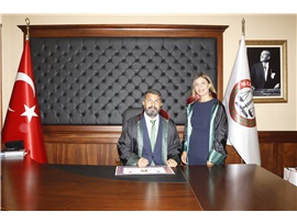 YEŞİLBOĞAZ: “AVUKATLARIN MÜCADELELERİ YASALARLA ENGELLENMEYE ÇALIŞILIYOR”