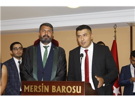 YEŞİLBOĞAZ: “AVUKATLARIN MÜCADELELERİ YASALARLA ENGELLENMEYE ÇALIŞILIYOR”