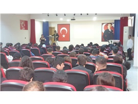 ÇOCUK HAKLARI MERKEZİMİZ ÖĞRENCİLERİ HAKLAR KONUSUNDA BİLGİLENDİRDİ