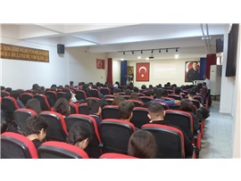 ÇOCUK HAKLARI MERKEZİMİZ ÖĞRENCİLERİ HAKLAR KONUSUNDA BİLGİLENDİRDİ