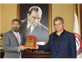 AVUKATLARIMIZA 25. VE 30. YIL PLAKETİ VERİLDİ