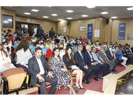 ÇOCUKLARA DİLEK AĞACINDAKİ HEDİYELER TAKDİM EDİLDİ