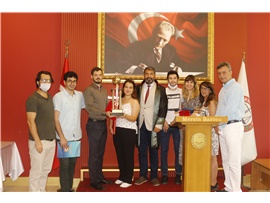 STAJYER AVUKATLARIMIZA TEŞEKKÜR PLAKETİ