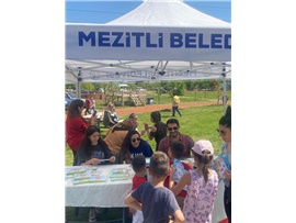 ÇOCUK HAKLARI MERKEZİMİZ ÇOCUK ŞENLİĞİNDE STANT AÇTI