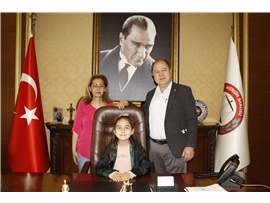 23 NİSAN’DA BARO BAŞKANLIĞI KOLTUĞU ÇOCUKLARA EMANET