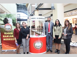 MERSİN BAROSU KADINA ŞİDDETE KARŞI STANT AÇTI