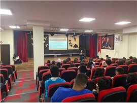 ÖĞRENCİLERE KADINA YÖNELİK ŞİDDETLE MÜCADELE EĞİTİMİ VERİLDİ