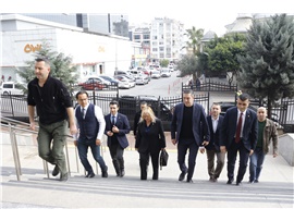 TBB BAŞKANIMIZ AV. R. ERİNÇ SAĞKAN, BAROMUZU VE DEPREMZEDE AVUKATLARIMIZI ZİYARET ETTİ
