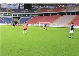 MERSİN BAROSU FUTBOL TAKIMI SEZON AÇILIŞI İÇİN SAHAYA İNDİ