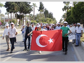 MERSİN BAROSU 1 MAYIS EMEK VE DAYANIŞMA BAYRAMI'NI KUTLADI