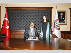 YEŞİLBOĞAZ: “HUKUK KURALLARI, ‘AMASIZ’, ‘FAKATSIZ’ HERKESE EŞİT UYGULANMALI”