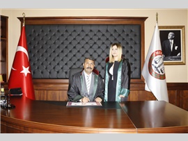 YEŞİLBOĞAZ: “HUKUK KURALLARI, ‘AMASIZ’, ‘FAKATSIZ’ HERKESE EŞİT UYGULANMALI”