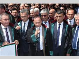 ANKARA BAROSU BAŞKANI AV. HAKAN CANDURAN’A YAPILAN SALDIRI PROTESTO EDİLDİ