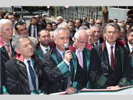 ANKARA BAROSU BAŞKANI AV. HAKAN CANDURAN’A YAPILAN SALDIRI PROTESTO EDİLDİ