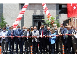 AKSARAY BAROSU’NUN YENİ HİZMET BİNASI ‘NIN ADALETE VESİLE OLMASINI TEMENNİ EDİYORUZ