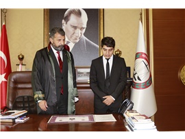 EN ZOR ŞARTLARDA DAHİ MESLEĞİ VE MESLEKTAŞINIZI SAVUNUN