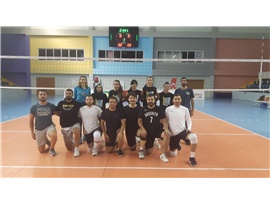 MERSİN BAROSU VOLEYBOL TURNUVASI YARI FİNAL MAÇLARI TAMAMLANDI