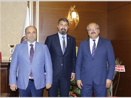 MERSİN ADALET KOMİSYONU BAŞKANI VE CUMHURİYET BAŞSAVCI VEKİLİ’NDEN BARO BAŞKANIMIZA ZİYARET (26.06.2018)